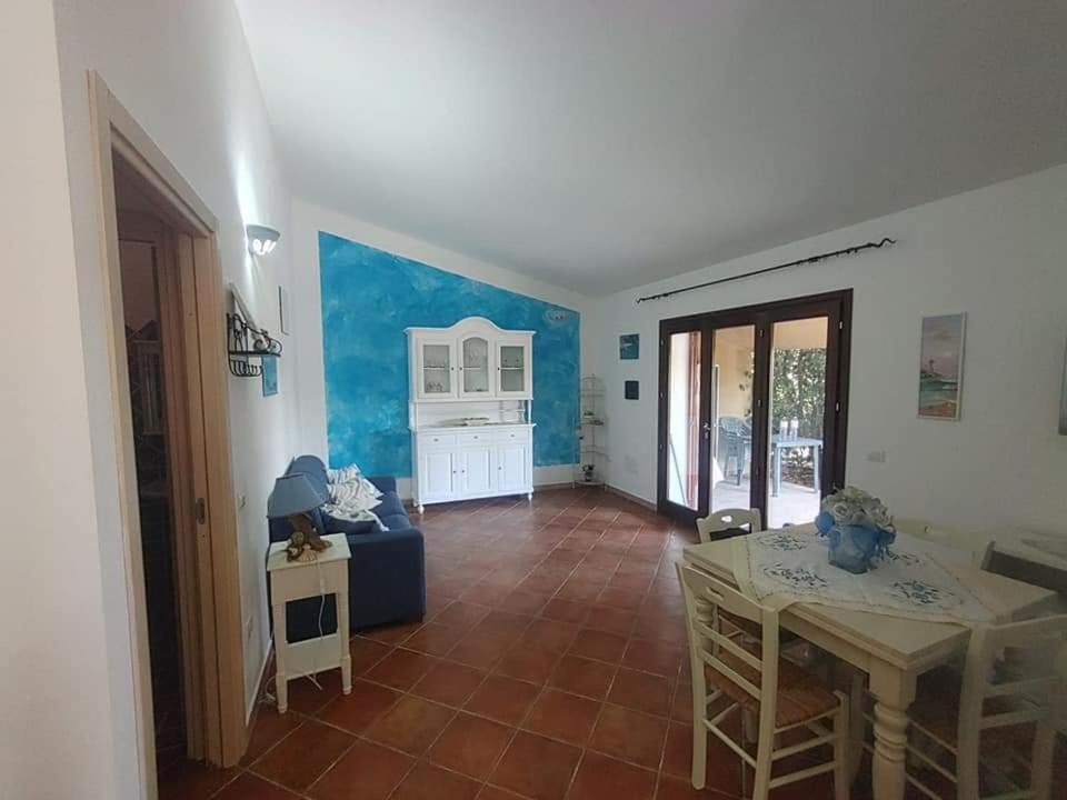 Casa Vacanze Villa Sandrina Costa Paradiso Exterior photo