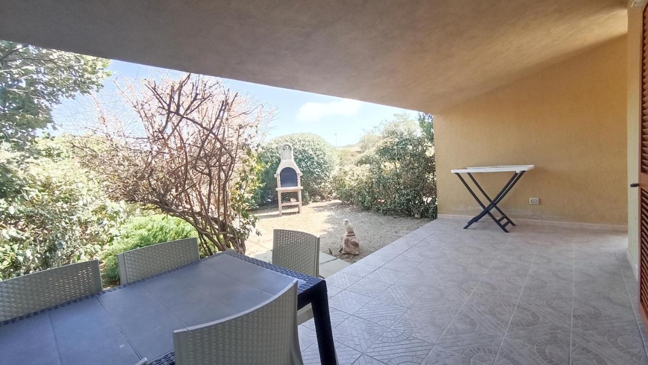 Casa Vacanze Villa Sandrina Costa Paradiso Exterior photo